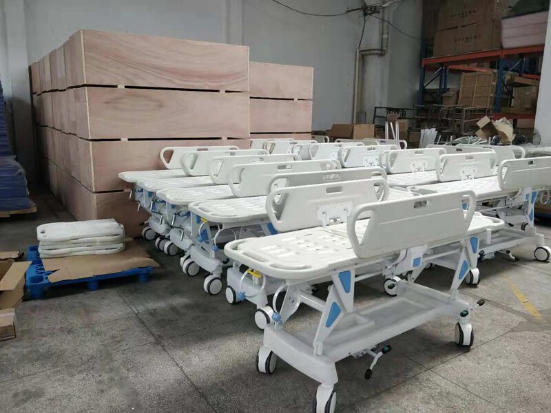ST002 Medical Manual Hospital Patient Stretcher Trolley 