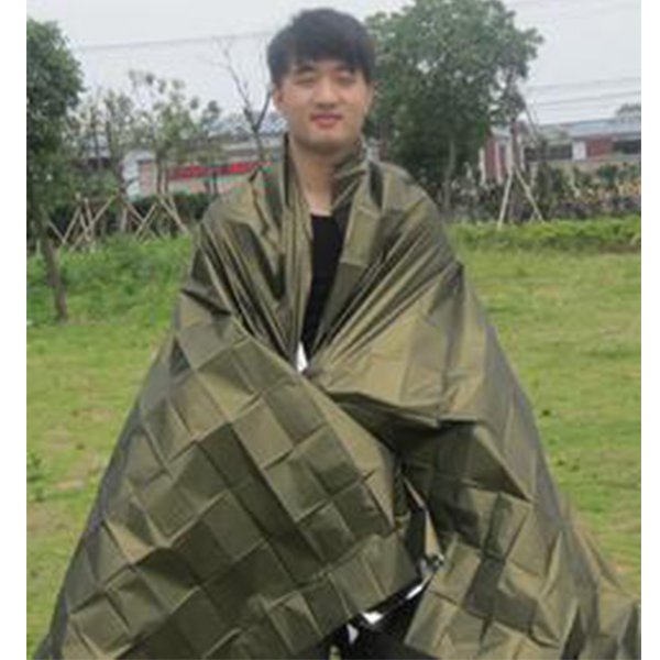 FA008 Emergency Mylar  Thermal Rescue Blanket 