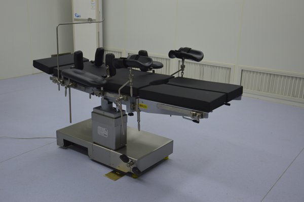OT007 Electro-hydraulic Operation Theatre Table 
