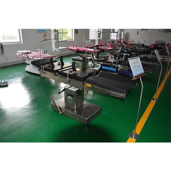 OT014 Hydraulic Type Operating Table Price 